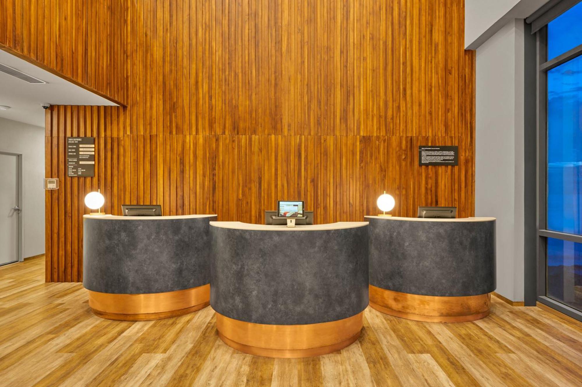 City Express Plus By Marriott エンセナダ エクステリア 写真
